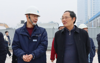 靠前服務強保障?政企協(xié)同促發(fā)展|南溪區(qū)副區(qū)長向冰率隊赴遠東股份宜賓智能產(chǎn)業(yè)園開展專項調(diào)研